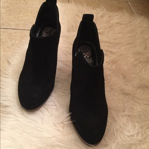 Vince Camuto Black suede booties size 8